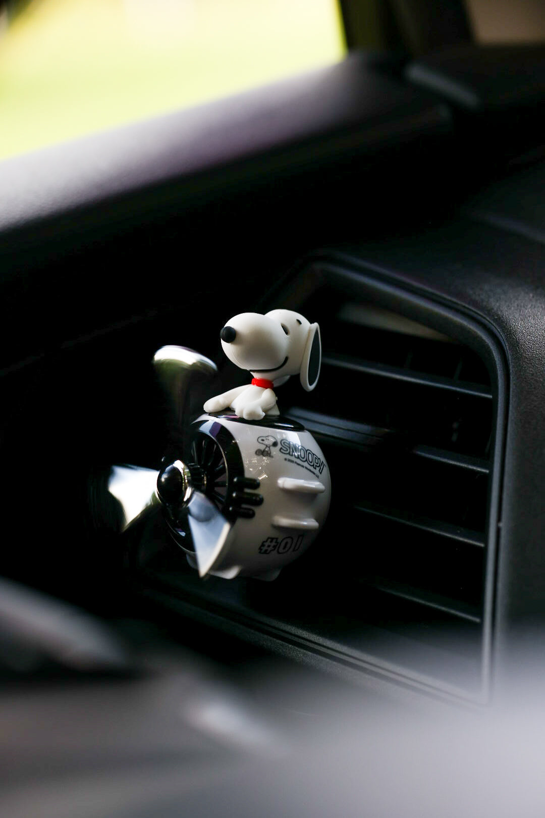 Snoopy (White) Spinning Propeller Air Freshener