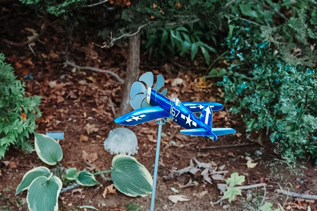 WW2 F4U Corsair Metal Yard Airplane Spinner