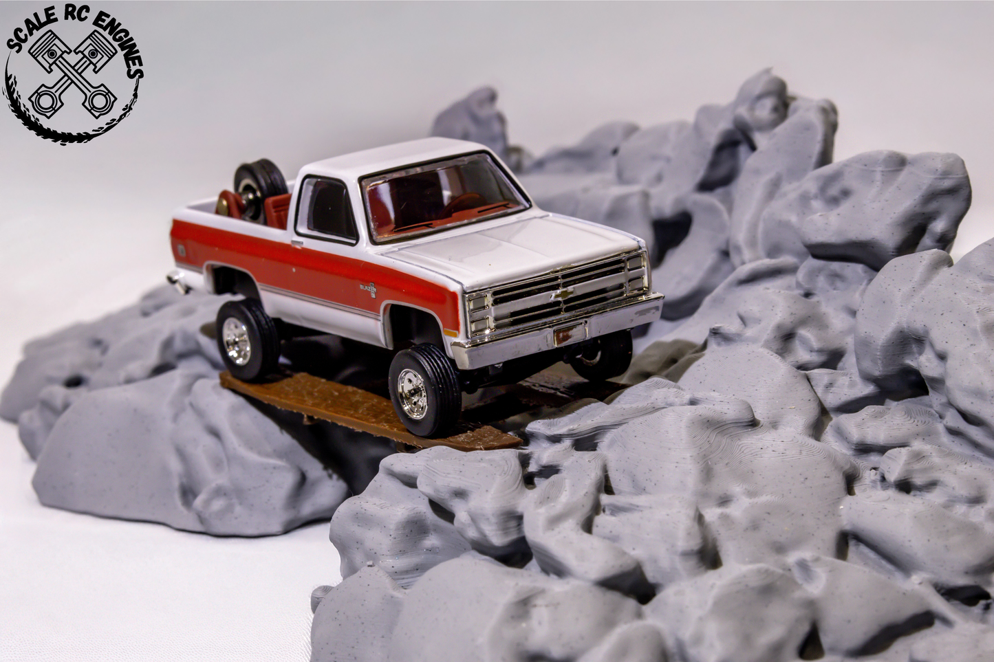 Medium Terrain: Rock Bridge 1:64th Scale