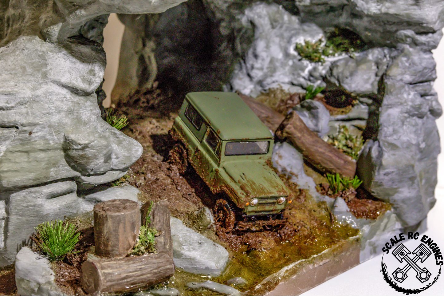 Large Terrain: Stone Cave 1:64th Scale