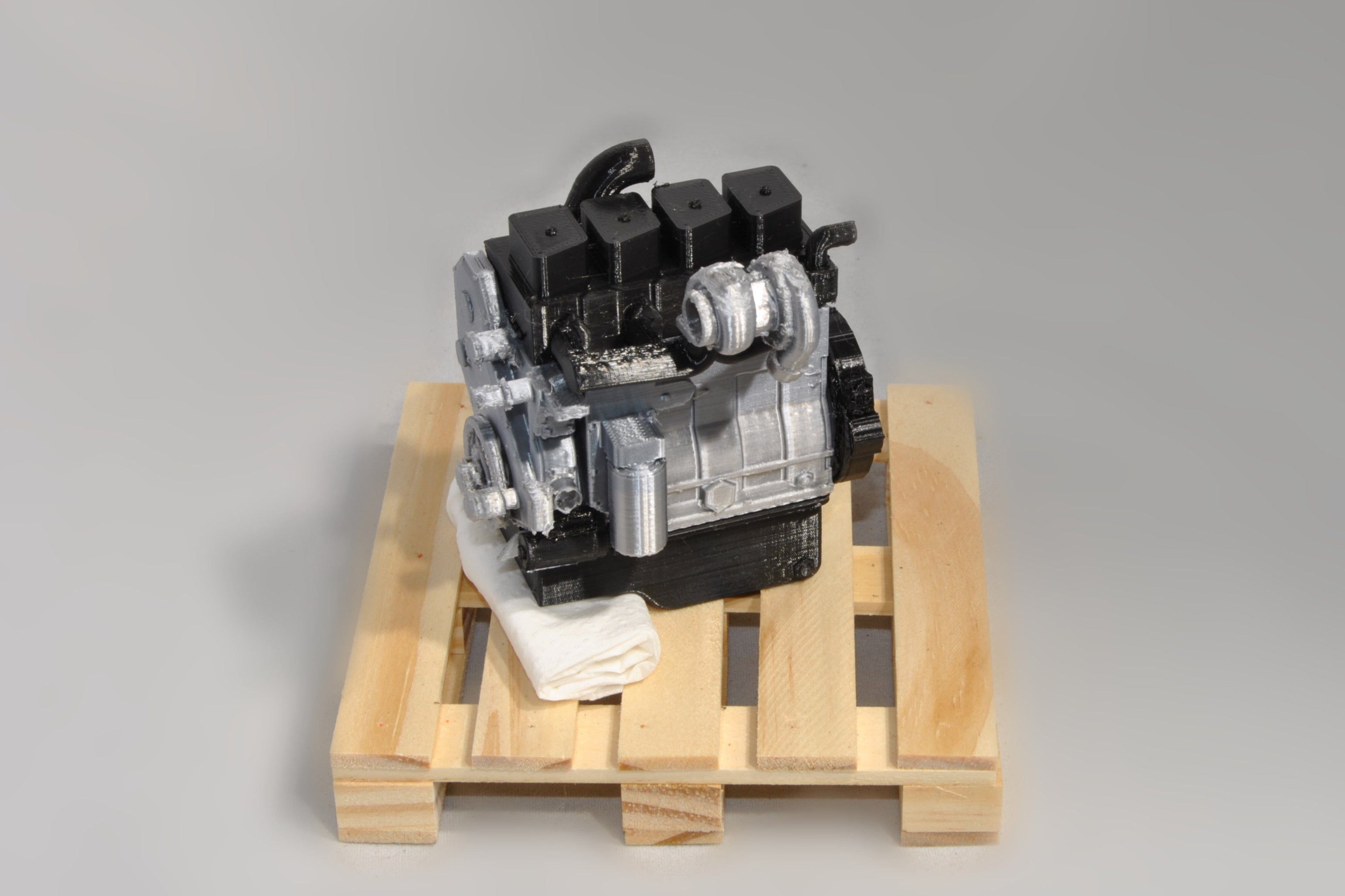 4 Cylinder Diesel Standard 1/10 Scale Engine – Scale RC Engines